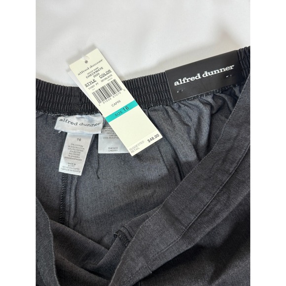 New With Tags ALFRED DUNNER Size 16 Black Capri Pants Embroidered Eyelets - Picture 3 of 7